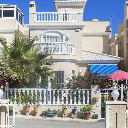 Bennecke Sherlock Villa